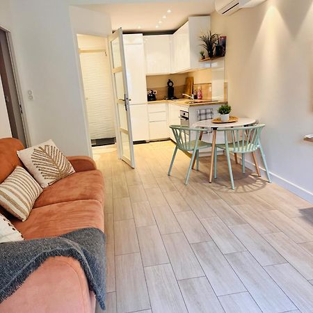 150m de la plage, appartement tout équipé Saint-Raphaël Exterior foto